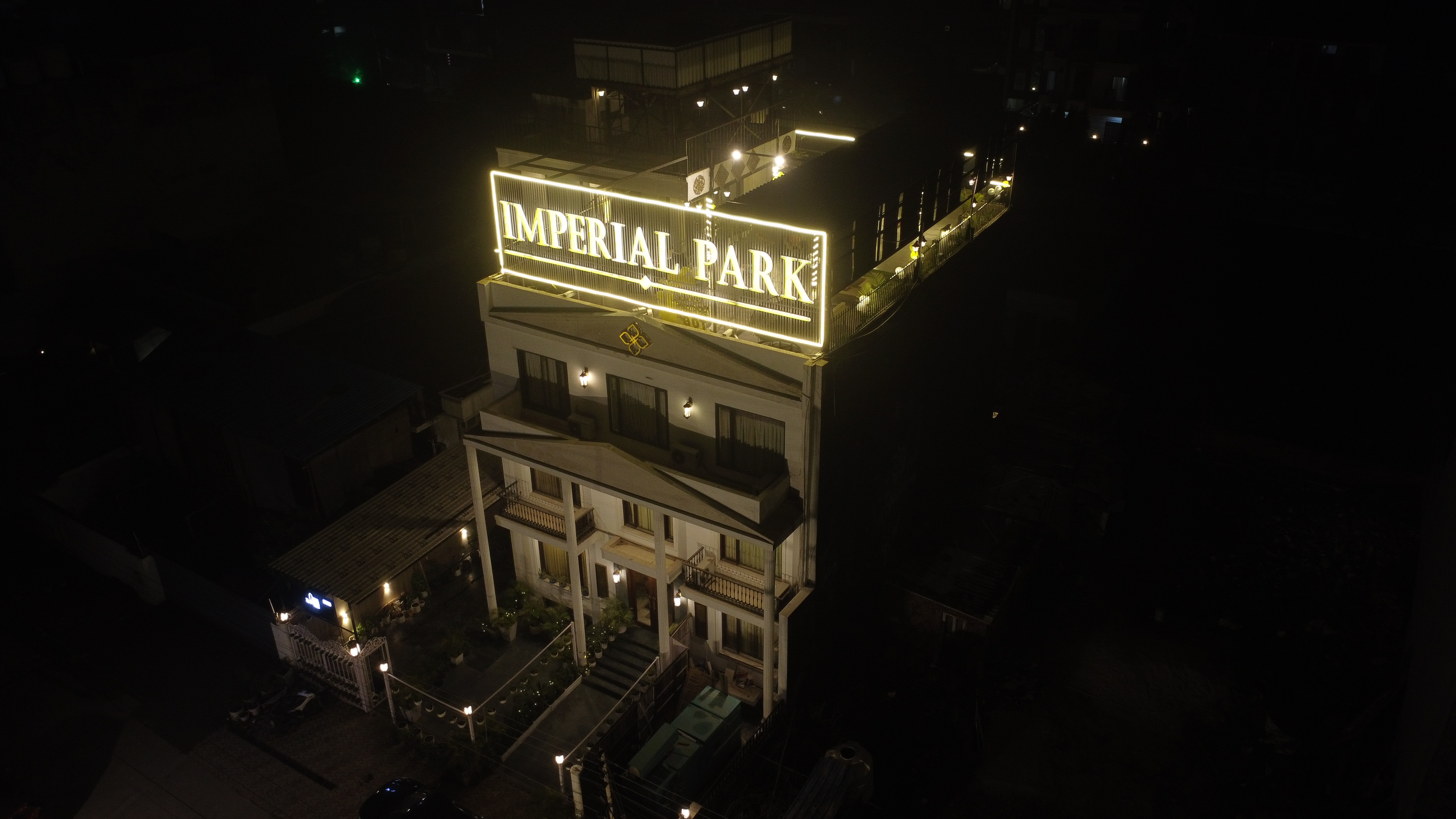 About Page Hero - Hotel Exterior