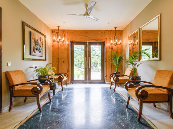 S45 - Lobby/Reception